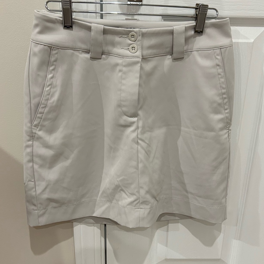 Nike Golf Tour Performance Dri Fit Skorts. LIGHTLY USED